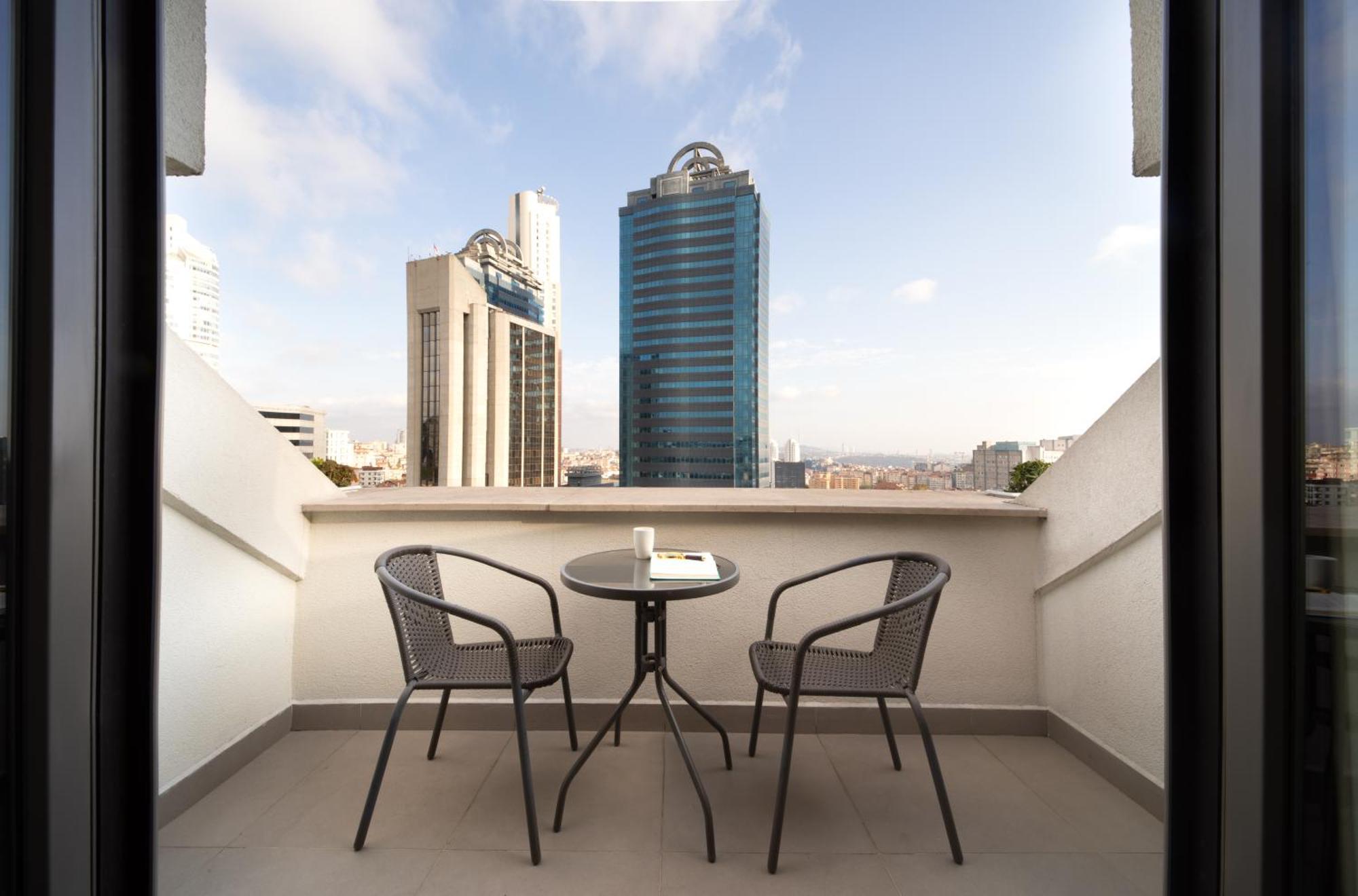 Tryp By Wyndham Istanbul Sisli Hotel Exterior foto